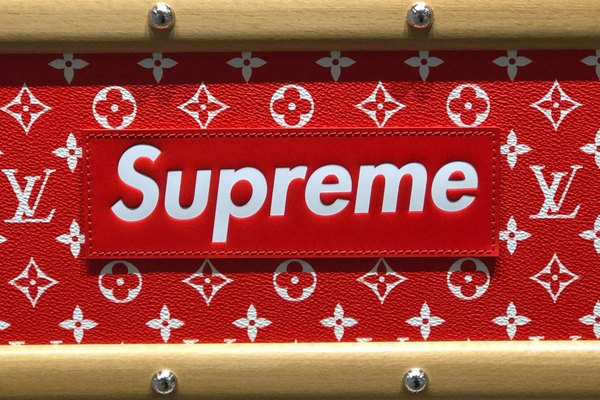 Louis Vuitton y Supreme, la colaboración más «gamberra» Louis Vuitton y Supreme, la colaboración más «gamberra»