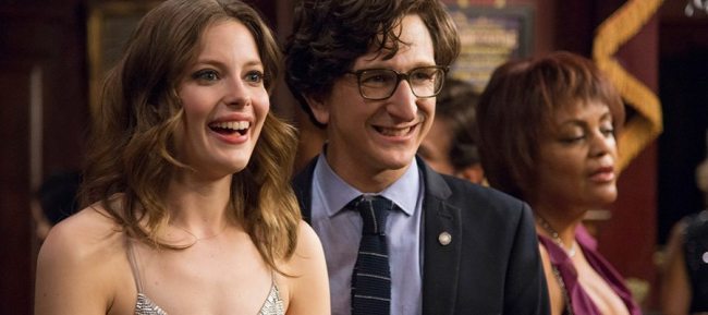 Love: Mickey y Gus sentados en un árbol Love: Mickey y Gus sentados en un árbol