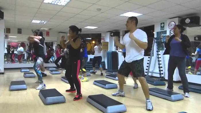 Los mejores regalos para hacer deporte y entrenar en casa: yoga, gym…