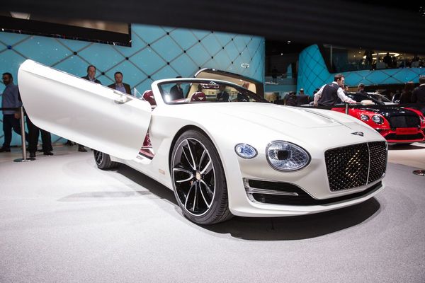 bentley-exp-12-geneva-16