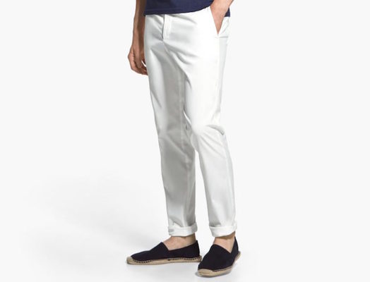 Pantalones blancos: cómo llevarlos sin perder la dignidad