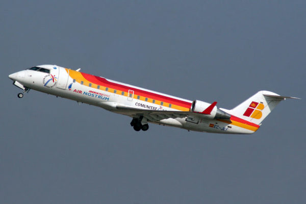 Bombardier CRJ 200ER Air Nostrum EC JEF Merca2.es