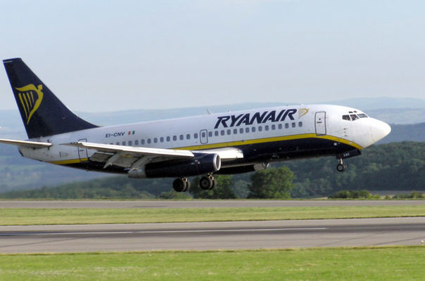 Ryanair.b737 200.ei cnv.bristol.arp Merca2.es