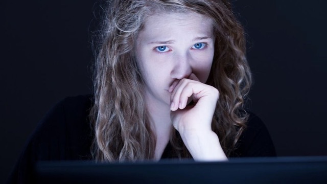 Crimen de odio: El abuso en línea es 'tan grave como cara a cara' 21 Merca2.es abuso Merca2.es