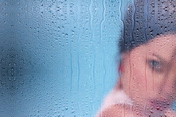 Beneficios de tomar una ducha de agua fría cada mañana