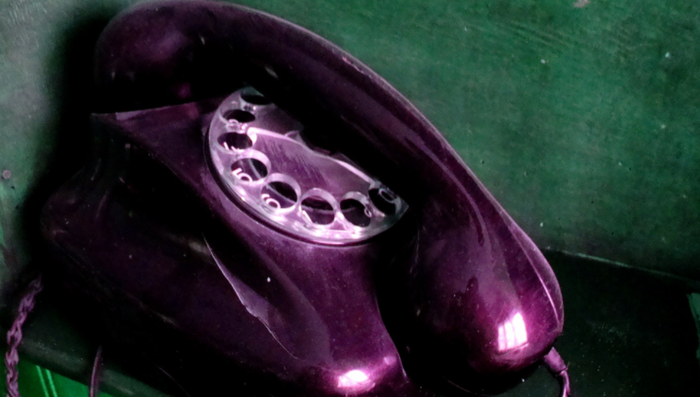 La broma del paquete: internet y el teléfono cada vez más caro