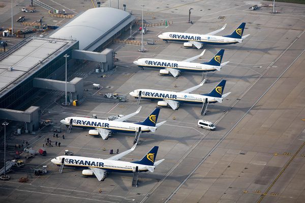 La crisis de cancelaciones de Ryanair provoca la salida de un alto directivo