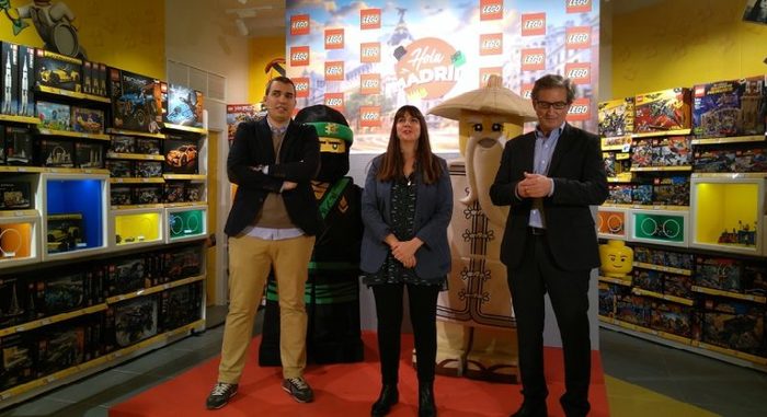 Lego tiñe de amarillo el mapa de España con más tiendas en 2018 1 Merca2.es Lego