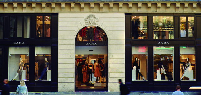 Tiendas Zara hay miles; pero Amancio Ortega solo uno 13 Merca2.es Zara Paris e1515415268795 Merca2.es