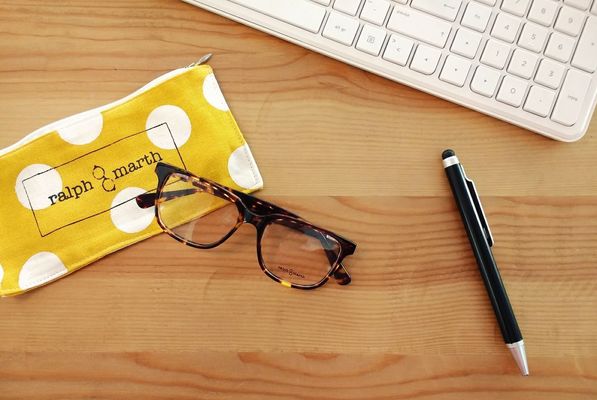 ¿Quieres dejar tus gafas graduadas impolutas y sin rayarlas? Te explicamos cómo