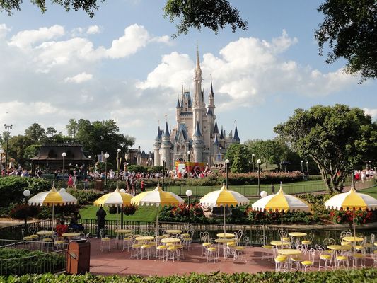 Central de Vacaciones lanza su oferta 'Semana Mágica' en Disneyland con hasta 2 noches gratis Foto de Disneyland