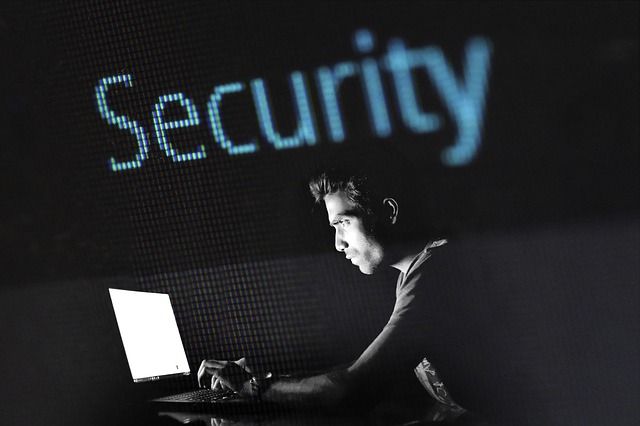 La ciberseguridad se posiciona en 2018 como uno de los requisitos esenciales del diseño web Foto de Hacking