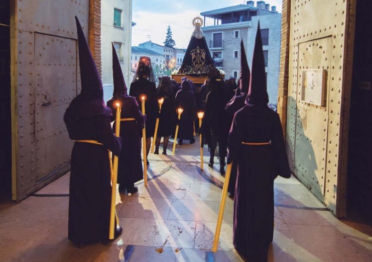 Foto de Barbastro se prepara para su Semana Santa, declarada Fiesta