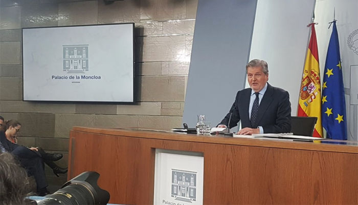 El Gobierno juega ‘al gato y el ratón’ con las pensiones