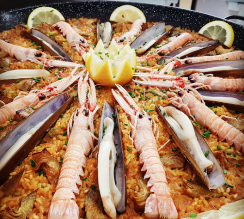 La paella como protagonista todos los domingos en Teca Sàbat Merca2.es