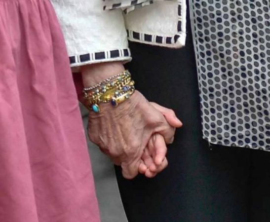 Los gestos y comentarios extraños de la infantas Leonor y Sofía 46 Merca2.es sofialeonor 1 Merca2.es