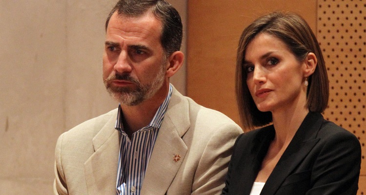 Felipe VI molesto con Letizia