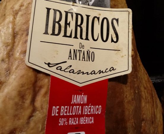 El confuso etiquetado del jamón ibérico, ¿cuestionado o no por la OCU? 1 Merca2.es jamón ibérico