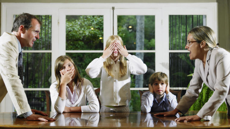 Trucos para no matar a tu cuñado en la cena de Nochevieja 15 Merca2.es cena3 1 Merca2.es