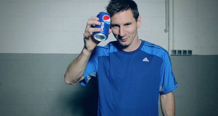 Contratos por los que Lionel Messi es el deportista mejor pagado en 2019 5 Merca2.es Lionel imagen de Pepsi