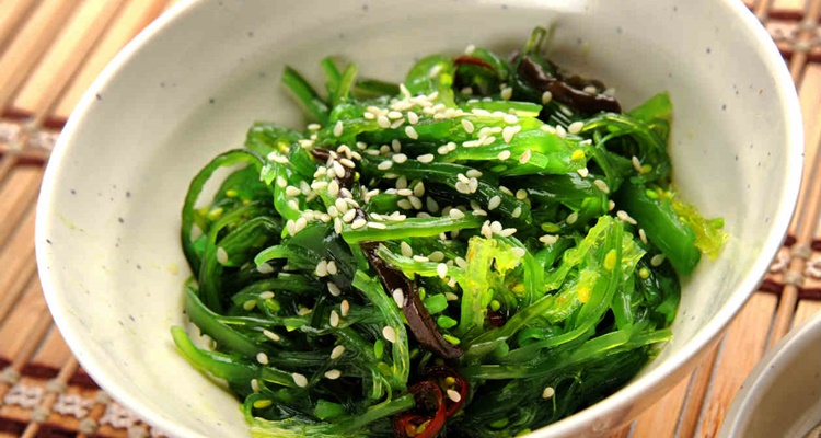 Carrefour: Las nuevas variedades de Sushi a base de arroz integral que son un éxito en España 4 Merca2.es Platos con algas