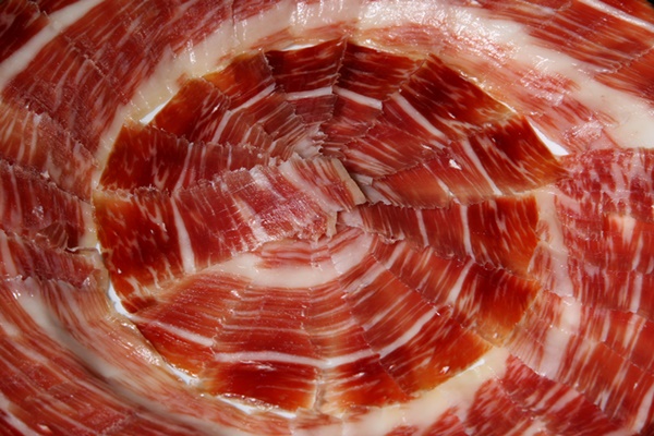Jamón ibérico: así deberías cortarlo 1 Merca2.es jamón ibérico