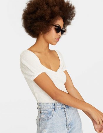 Stradivarius: 10 prendas por menos de 15€ en rebajas 2 Merca2.es Top Plumetti