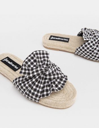 Stradivarius: 10 prendas por menos de 15€ en rebajas 9 Merca2.es Sandalias de Stradivarius