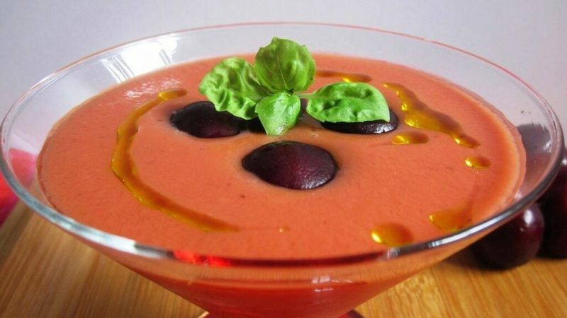 Formas de preparar un gazpacho sin el tomate como ingrediente principal 6 Merca2.es fresas