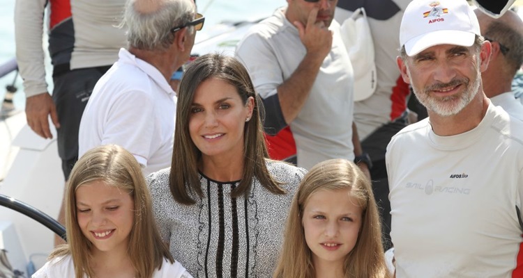 Cuando la Reina Letizia se salta el protocolo por una buena causa