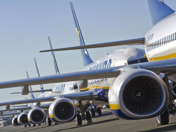 Ryanair cierre bases