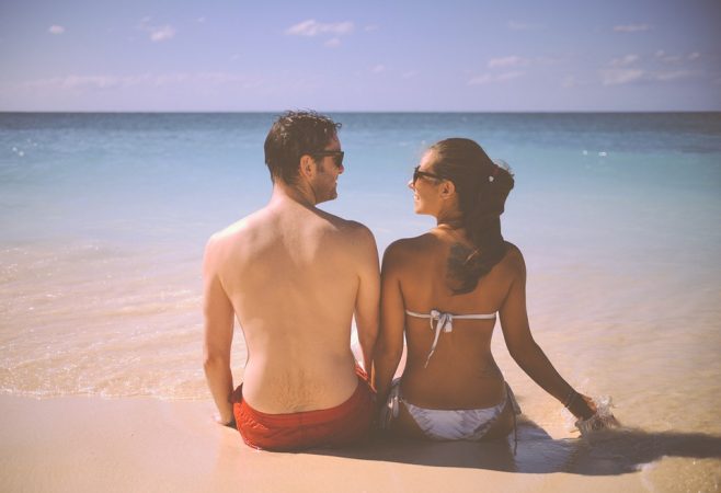 Los secretos más picantes de tu pareja en verano que no te dice que hagáis 3 Merca2.es pareja