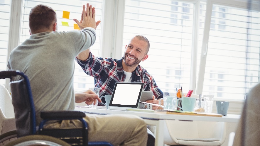 La innovación también se aplica a la ayuda a los demás
