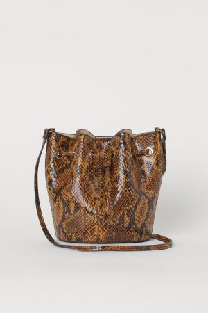 10 bolsos de H&M con los que comerte el mundo en otoño 3 Merca2.es Bolso estilo Animal Print
