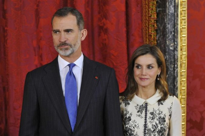 Los 10 desplantes de Letizia que han tenido que aguantar en Casa Real 8 Merca2.es Reyes de España