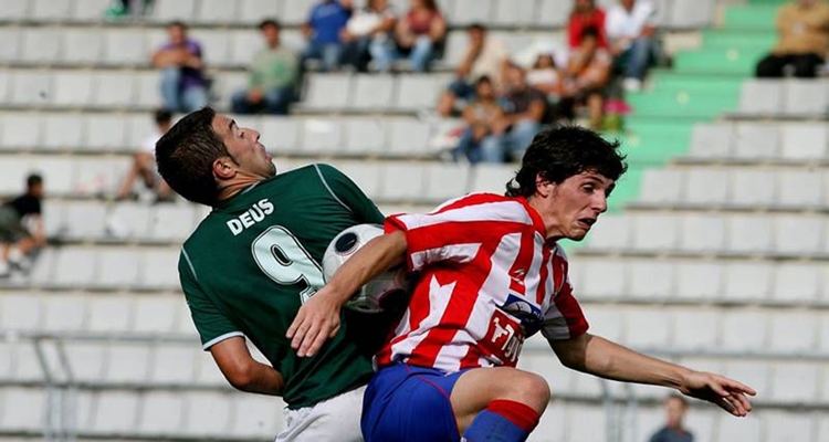 Futbolistas Javi Poves, que se retiró del fútbol por sus convicciones