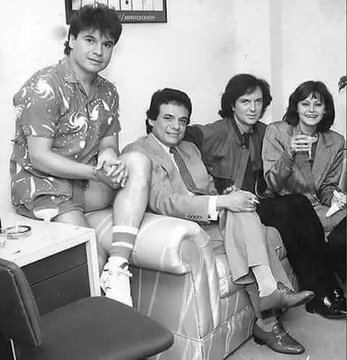 Las mejores actuaciones de Camilo Sesto 11 Merca2.es juntos