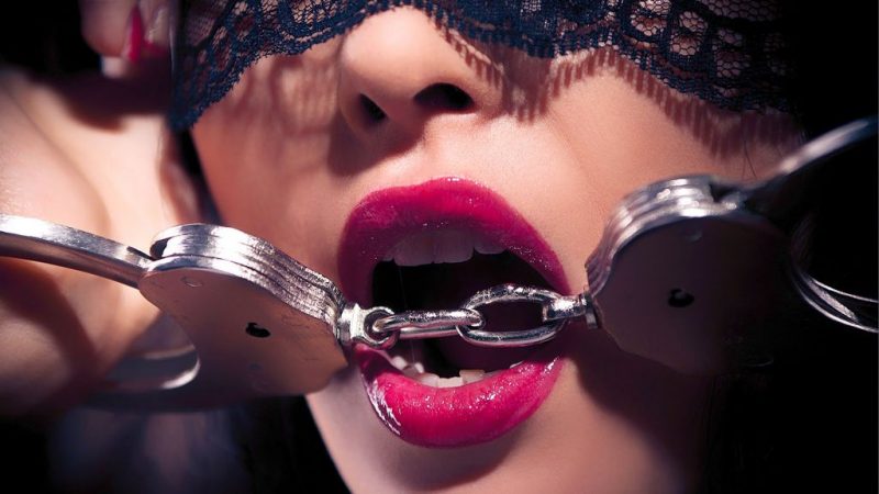 Divertidas ideas para hacer realidad las fantasías sexuales de tu mujer 6 Merca2.es Mujer cumpliendo fantasias sexuales