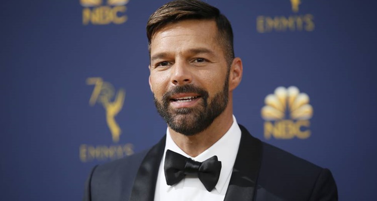 Ricky Martin un avion como Enrique Iglesias