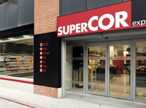El Corte Inglés Supercor Uno de los supermercados del Grupo El Corte Inglés.