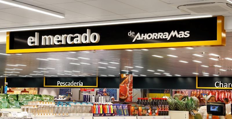 Ahorramas actualiza imagen y tiendas para poner en valor los frescos