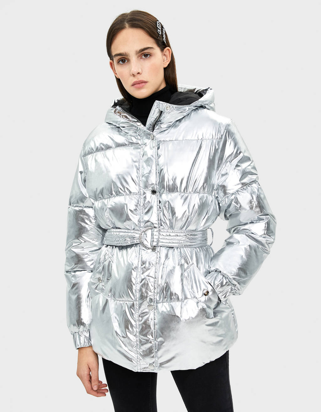 Cazadora puffy metalizada Bershka