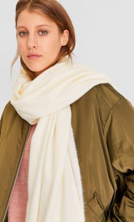 Stradivarius bufanda