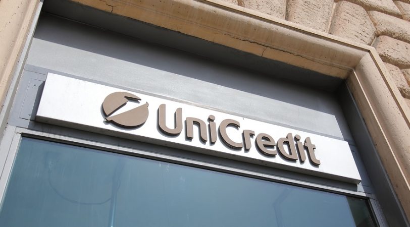 La batalla por Generali se intensifica: UniCredit analiza adquirir el 10% de Delfin y sacudir la gobernanza 1 Merca2.es UniCredit-cambio de consejero delegado - HSBC