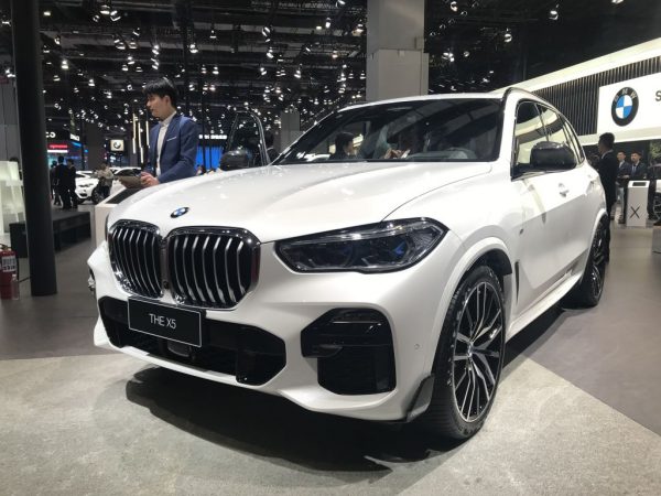 BMW X5 vs Mercedes, Ford, Peugeot
