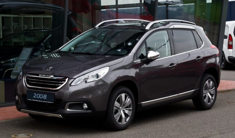 Peugeot 2008 vs Ford vs Mercedes