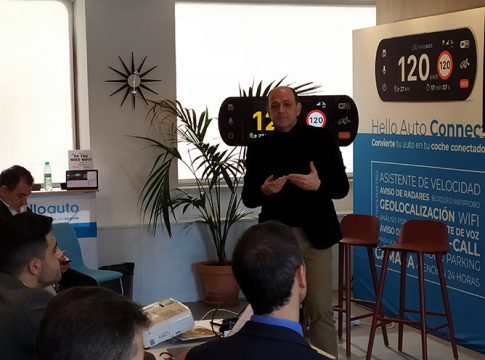 Hello Auto wifi precio Hello Auto wifi precio