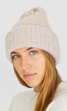 Gorro de punto grueso de Zara, Primark