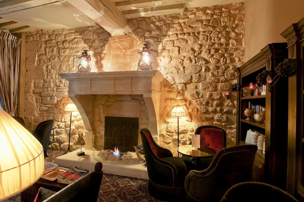 Hoteles París, Booking