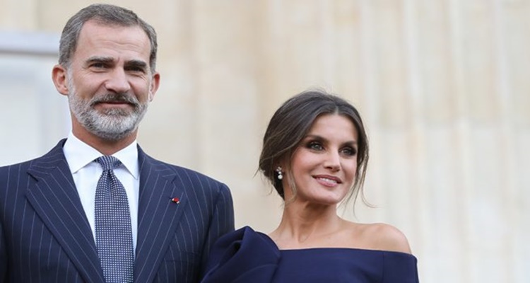 Existe una cláusula sobre su matrimonio